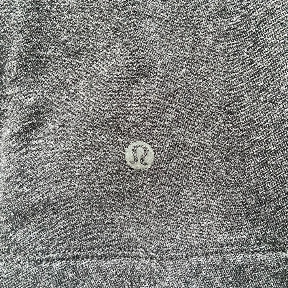 Lululemon Full Zip Dark Grey Sweatshirt Size 4 - Picture 7 of 7